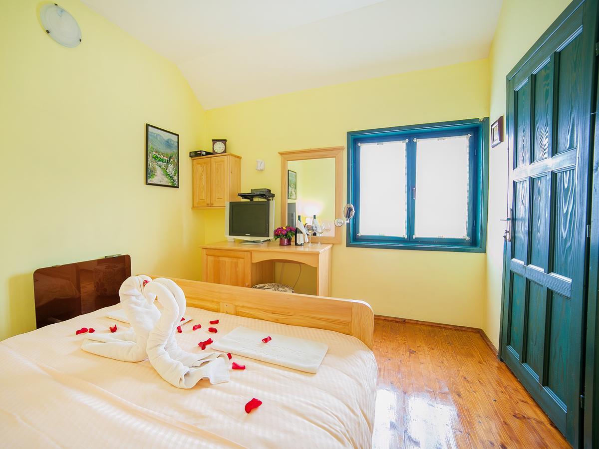 Hotel&Resort Gacka Mojkovac Exteriör bild