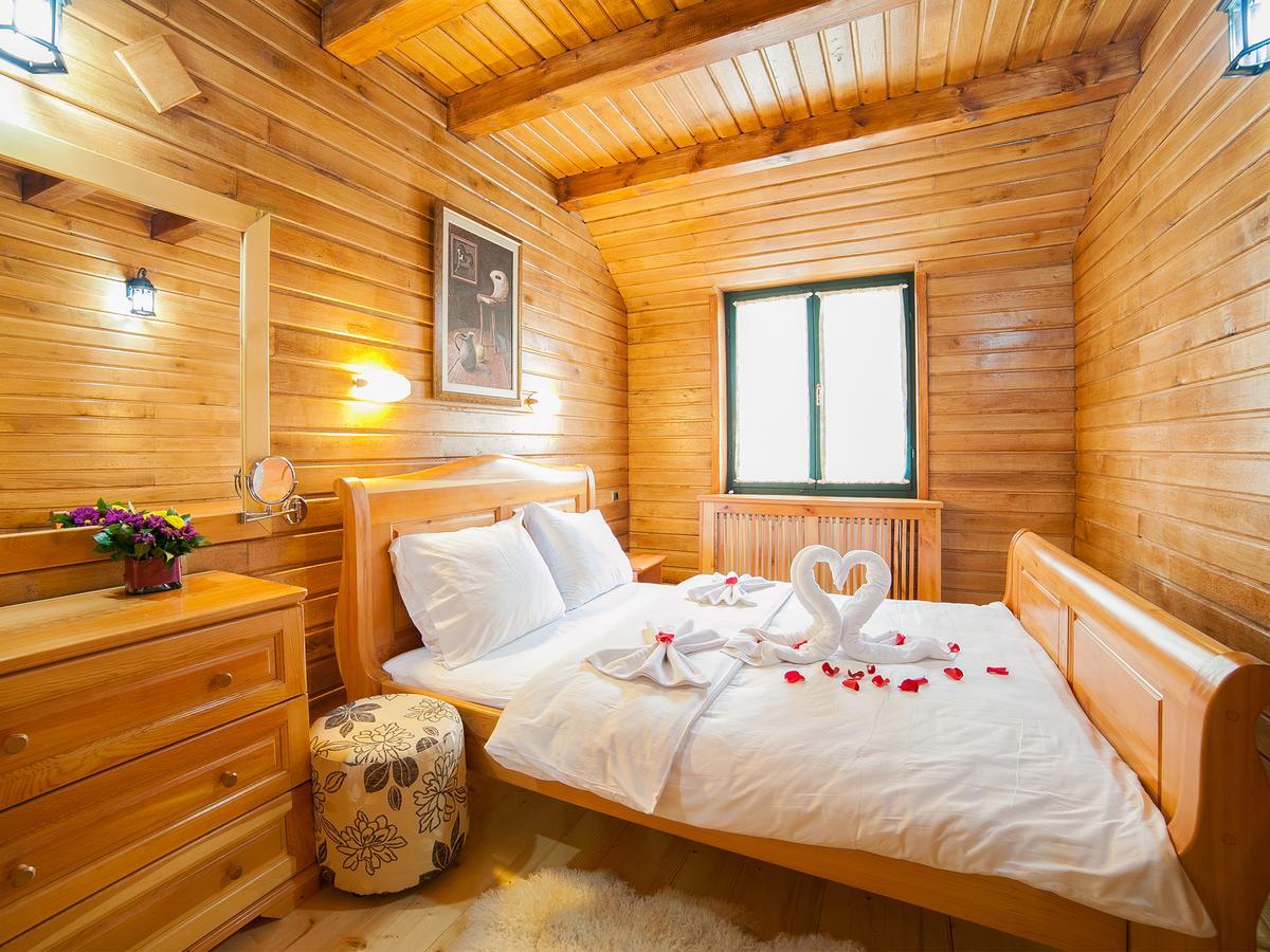 Hotel&Resort Gacka Mojkovac Exteriör bild