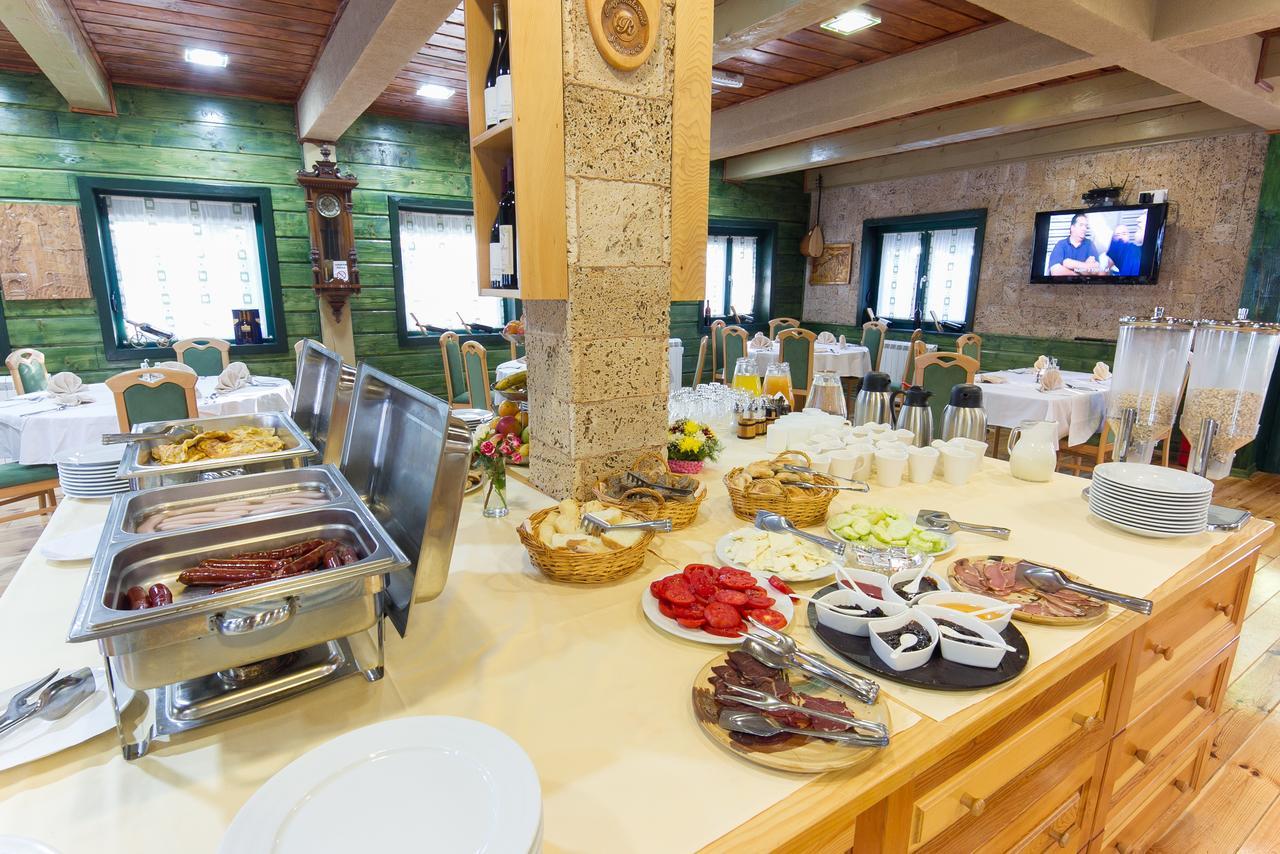 Hotel&Resort Gacka Mojkovac Exteriör bild