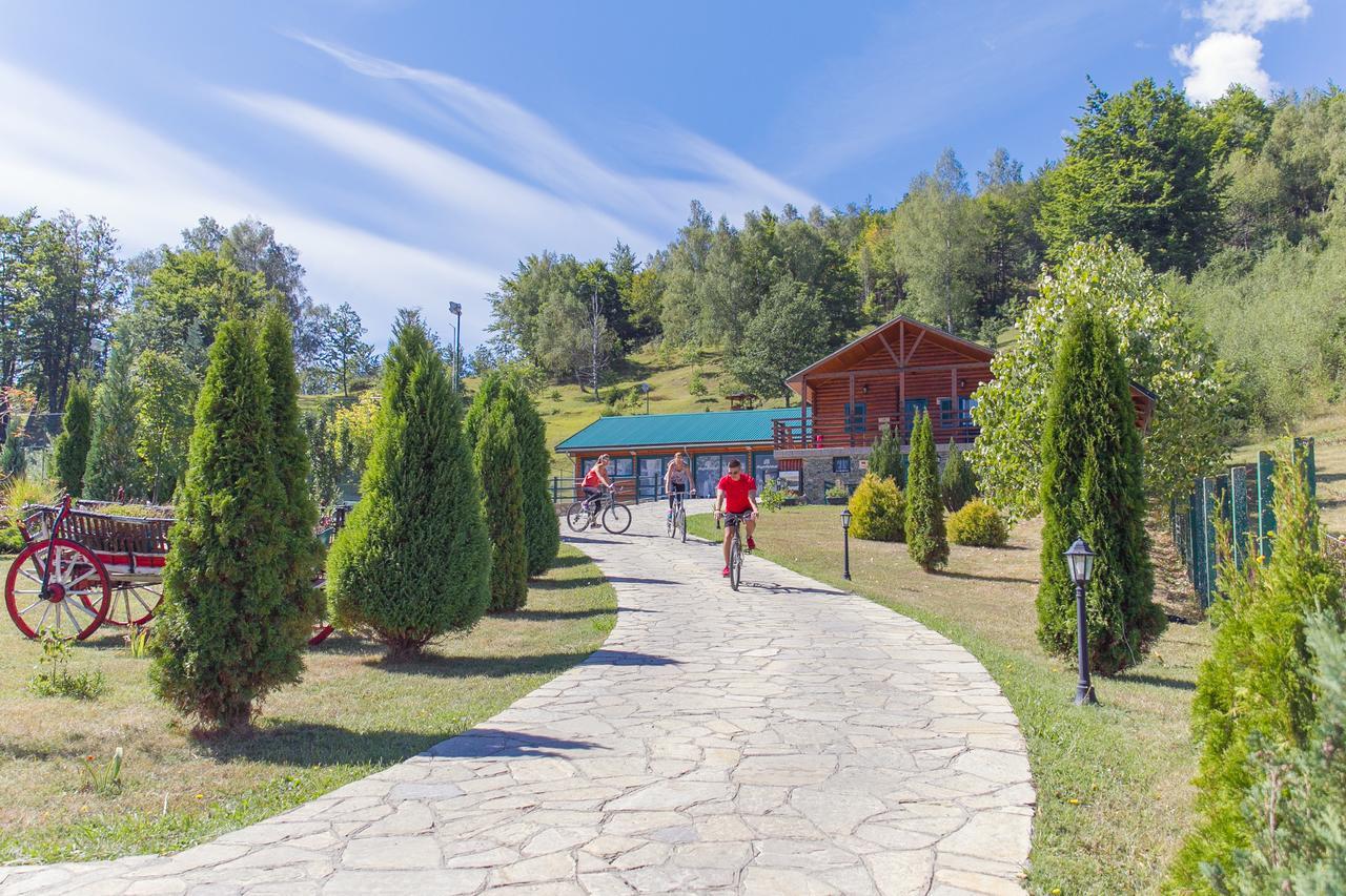 Hotel&Resort Gacka Mojkovac Exteriör bild